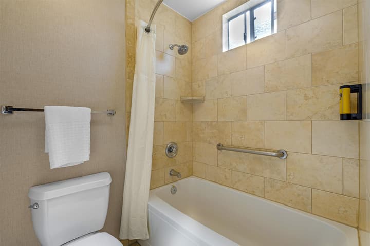 Best Western Plus Stovall's Inn