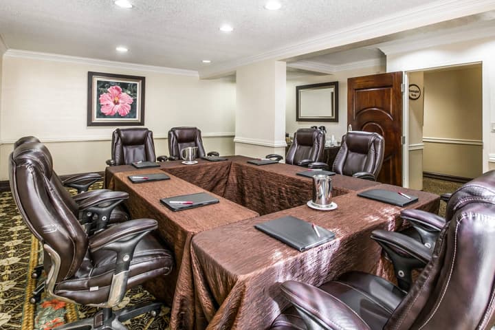 Comfort Suites Paradise Island