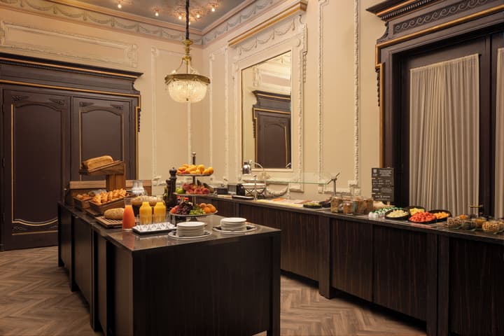 Hotel Des Indes - The Leading Hotels of the World