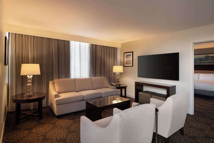 DoubleTree by Hilton Washington DC - Crystal City