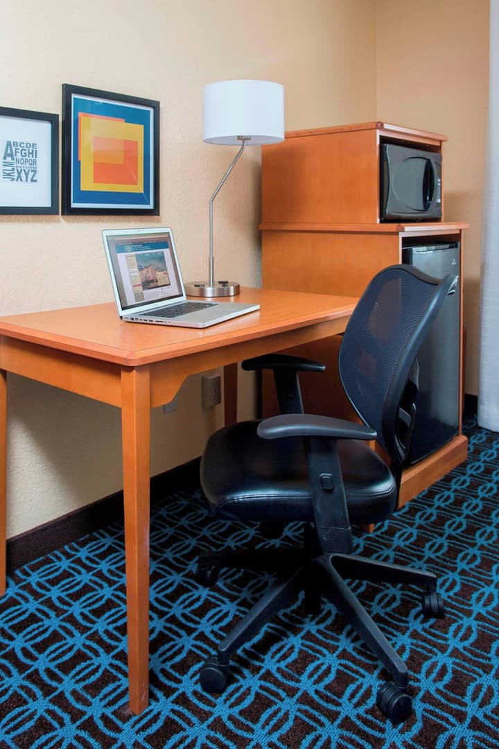 Fairfield Inn & Suites Waco South