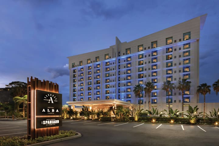 Hotel Alba, Tapestry Collection by Hilton