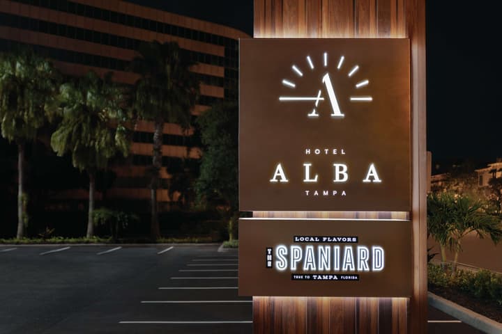 Hotel Alba, Tapestry Collection by Hilton
