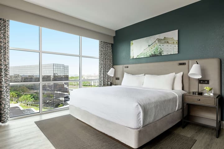Hotel Alba, Tapestry Collection by Hilton
