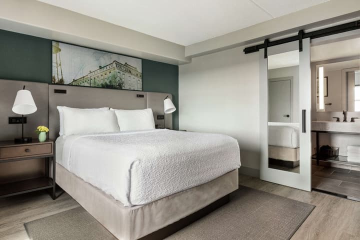 Hotel Alba, Tapestry Collection by Hilton