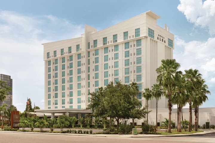 Hotel Alba, Tapestry Collection by Hilton