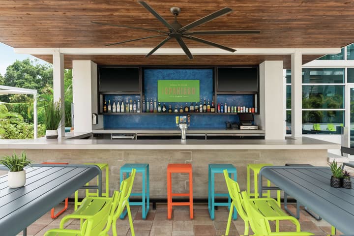 Hotel Alba, Tapestry Collection by Hilton