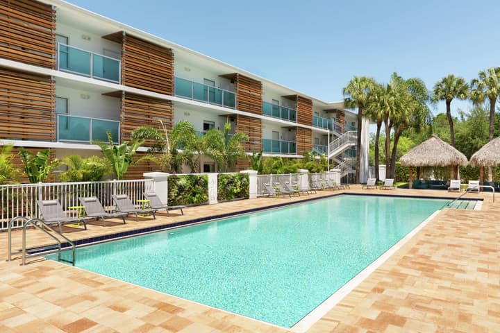 Hotel Alba, Tapestry Collection by Hilton