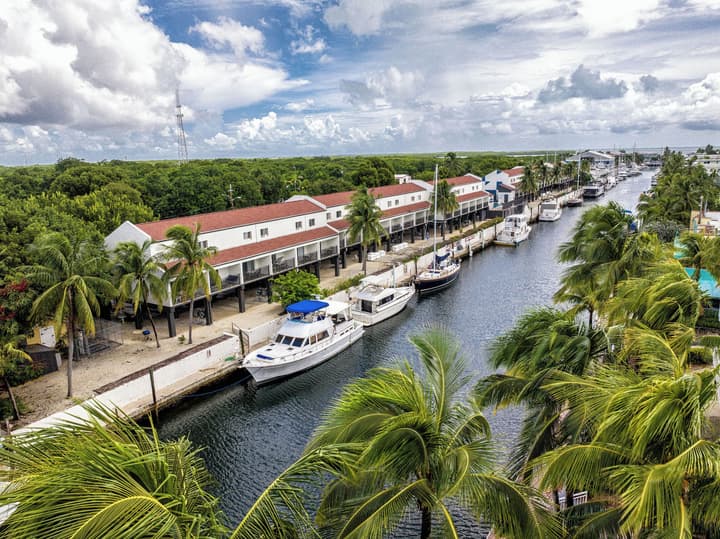 Waterside Suites & Marina