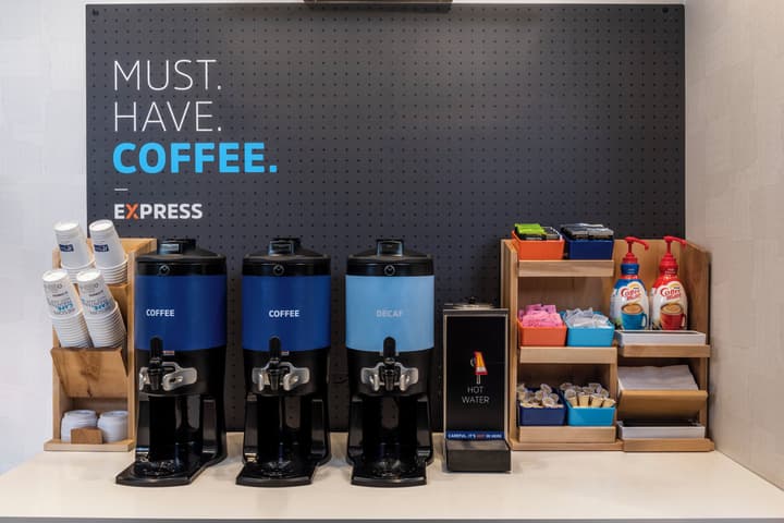 Holiday Inn Express Toronto - Downtown by IHG