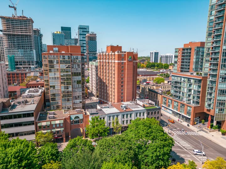 Holiday Inn Express Toronto - Downtown by IHG
