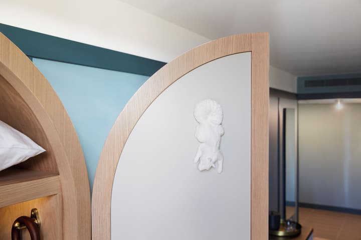 Kimpton Saint George by IHG