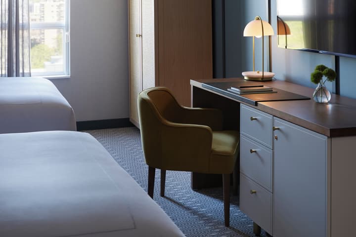 Kimpton Saint George by IHG