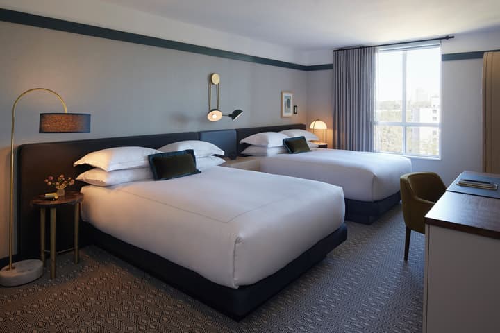 Kimpton Saint George by IHG