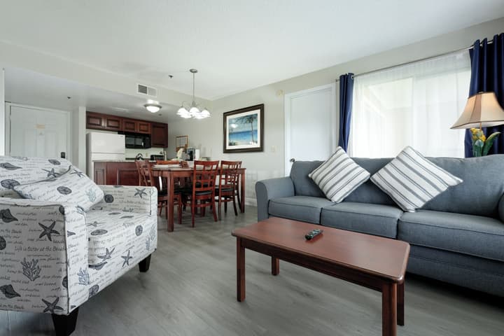 Parc Corniche Condominium Suite Hotel