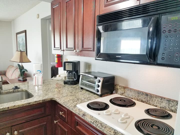 Parc Corniche Condominium Suite Hotel