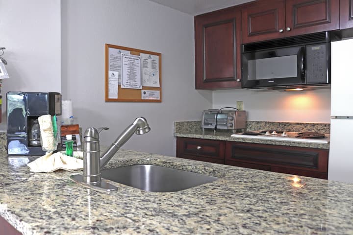 Parc Corniche Condominium Suite Hotel