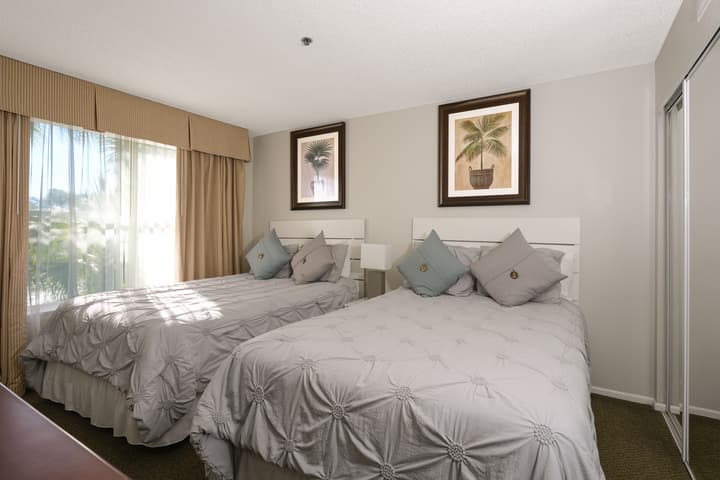 Parc Corniche Condominium Suite Hotel