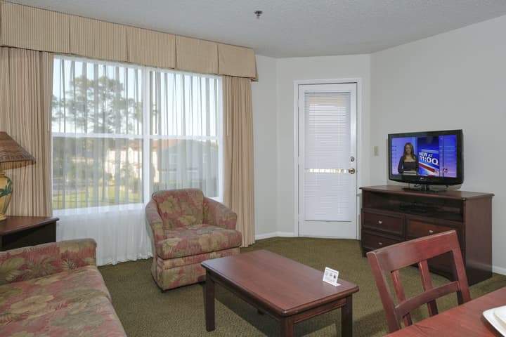 Parc Corniche Condominium Suite Hotel