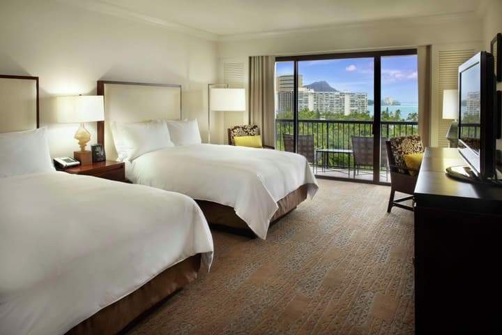 Hilton Hawaiian Village Waikiki Beach Resort