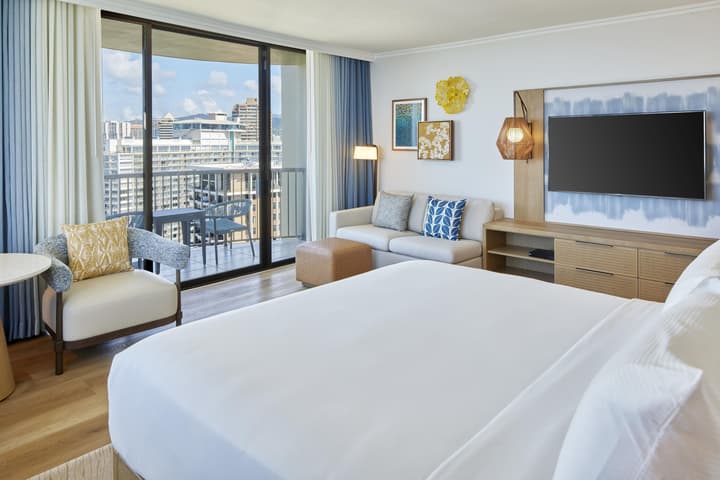 Hilton Hawaiian Village Waikiki Beach Resort