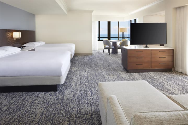 Hilton Hawaiian Village Waikiki Beach Resort