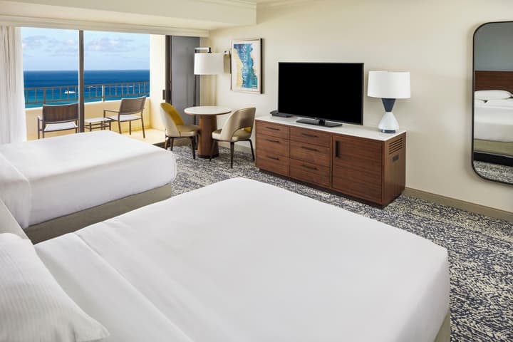 Hilton Hawaiian Village Waikiki Beach Resort