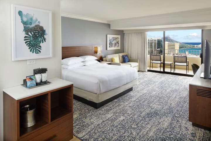 Hilton Hawaiian Village Waikiki Beach Resort