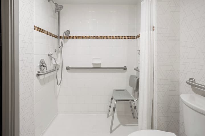 Holiday Inn Express Philadelphia - Penns Landing by IHG