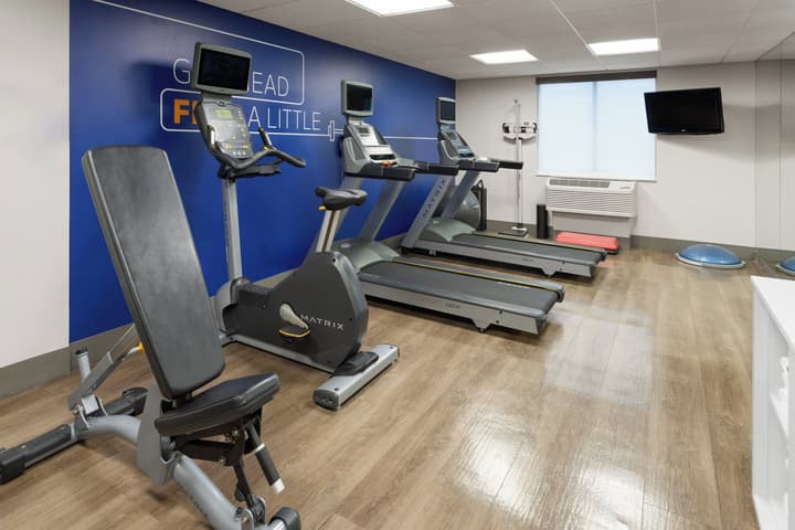 Holiday Inn Express Philadelphia - Penns Landing by IHG