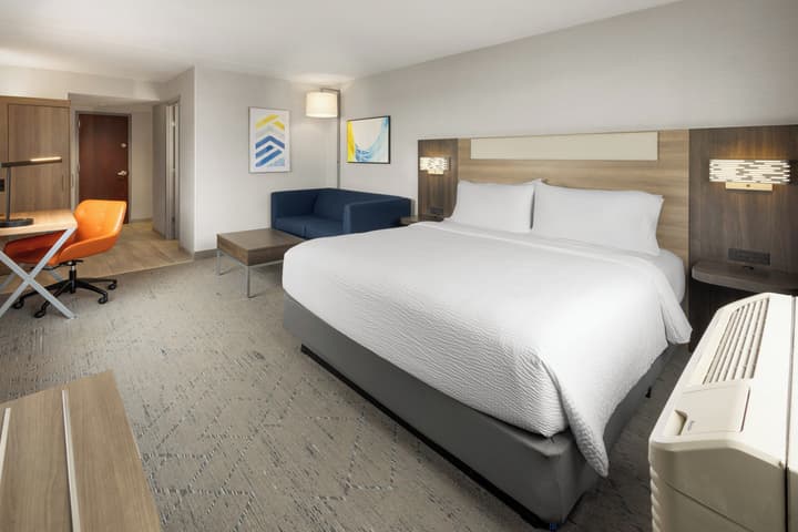 Holiday Inn Express Philadelphia - Penns Landing by IHG