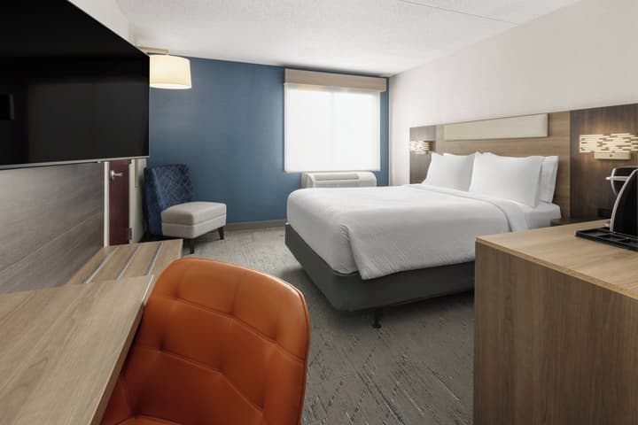 Holiday Inn Express Philadelphia - Penns Landing by IHG