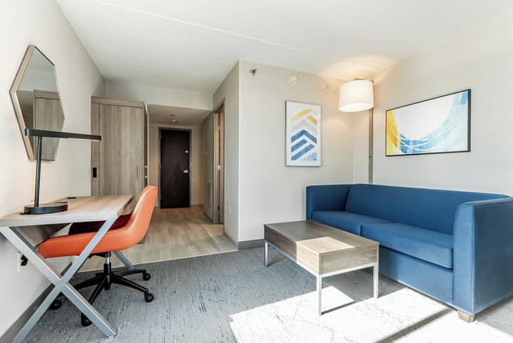 Holiday Inn Express Philadelphia - Penns Landing by IHG