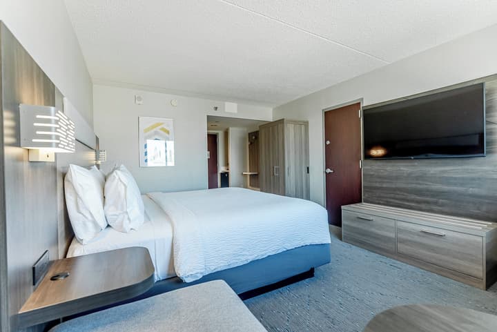Holiday Inn Express Philadelphia - Penns Landing by IHG