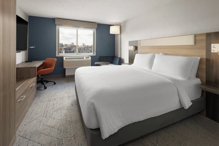 Holiday Inn Express Philadelphia - Penns Landing by IHG