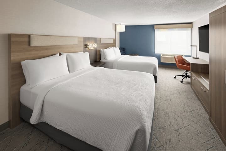Holiday Inn Express Philadelphia - Penns Landing by IHG