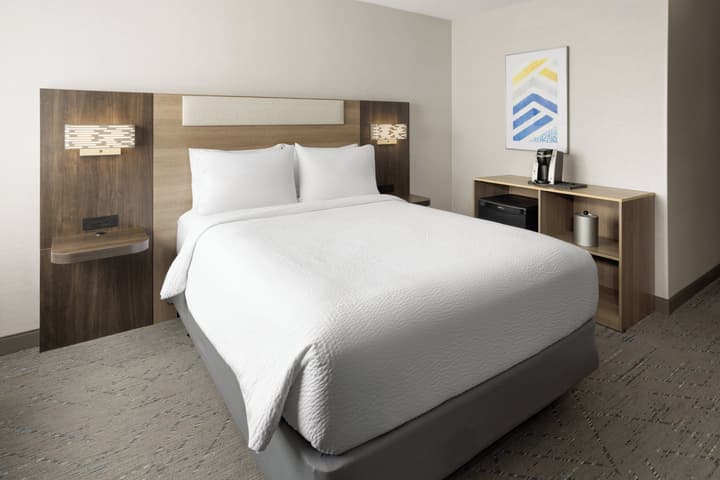 Holiday Inn Express Philadelphia - Penns Landing by IHG