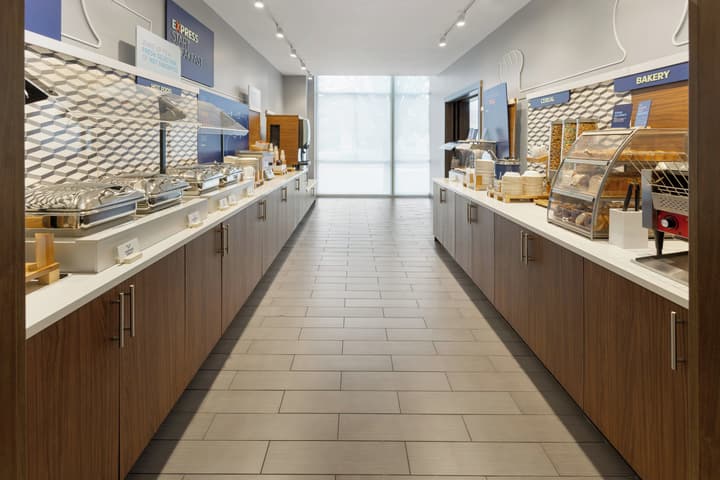 Holiday Inn Express Philadelphia - Penns Landing by IHG