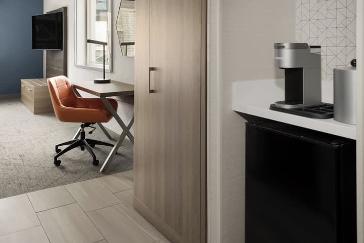 Holiday Inn Express Philadelphia - Penns Landing by IHG