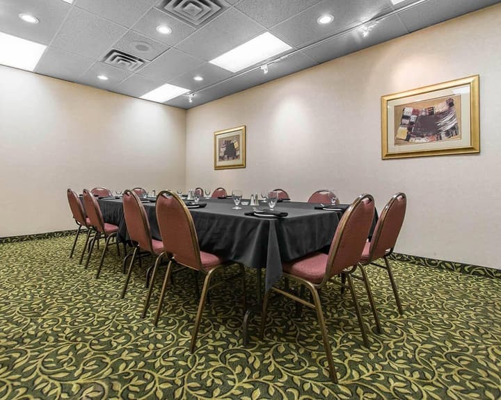 Quality Inn & Suites Bay Front