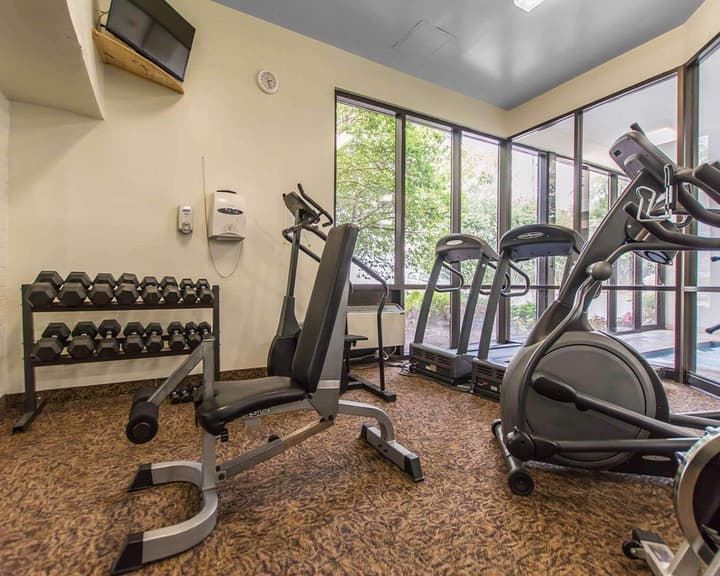 Quality Inn & Suites Bay Front
