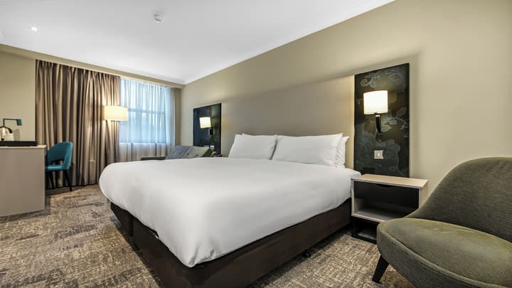 DoubleTree by Hilton London Kensington
