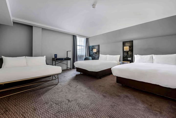 DoubleTree by Hilton London Kensington