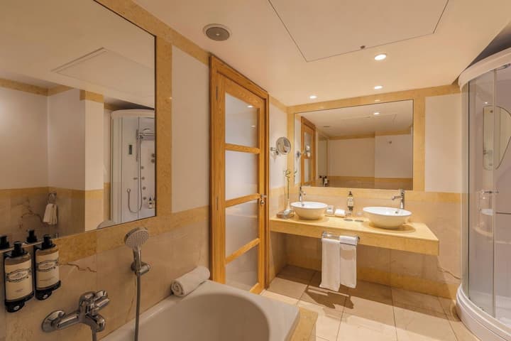 Pestana Carlton Madeira Ocean Resort Hotel