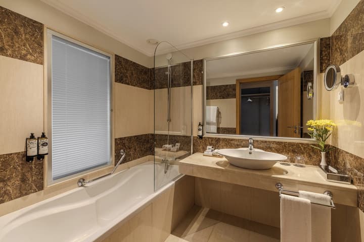 Pestana Carlton Madeira Ocean Resort Hotel