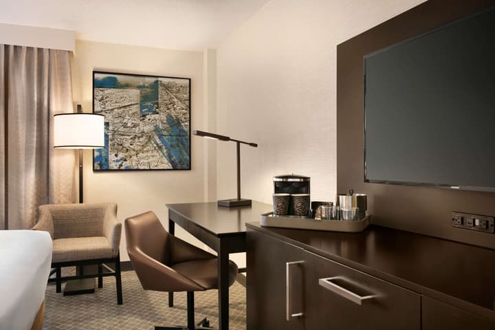 Doubletree by Hilton McLean Tysons