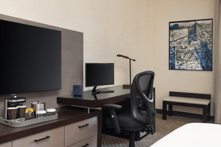 Doubletree by Hilton McLean Tysons