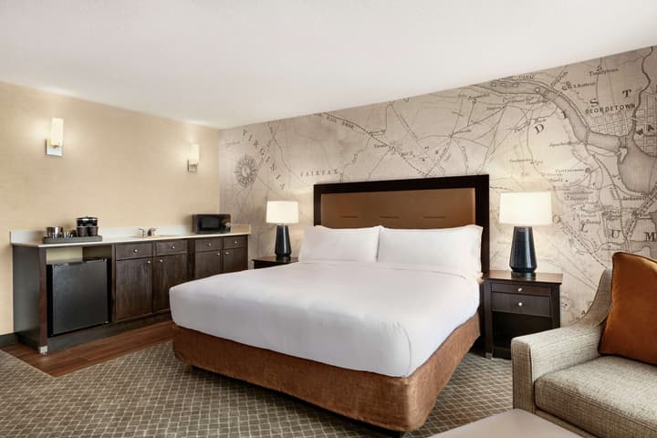 Doubletree by Hilton McLean Tysons