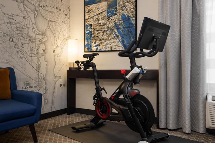 Doubletree by Hilton McLean Tysons