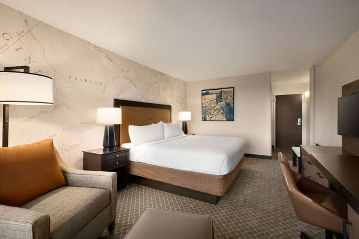 Doubletree by Hilton McLean Tysons
